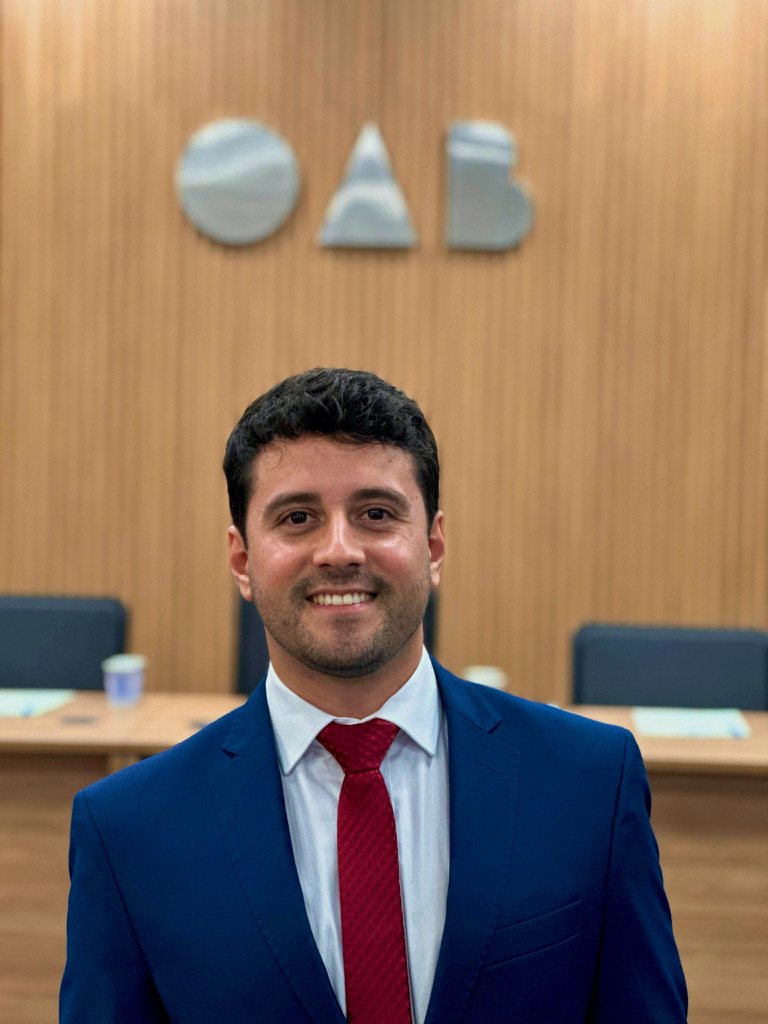 Dr. Lucas Diniz